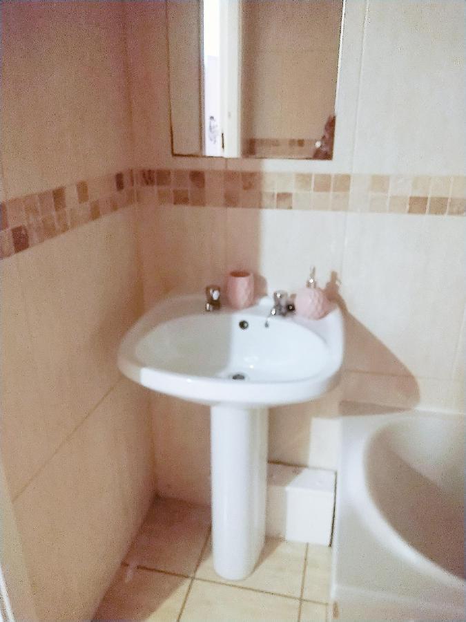 Double Room Close To Bradford University And City Centre Екстер'єр фото