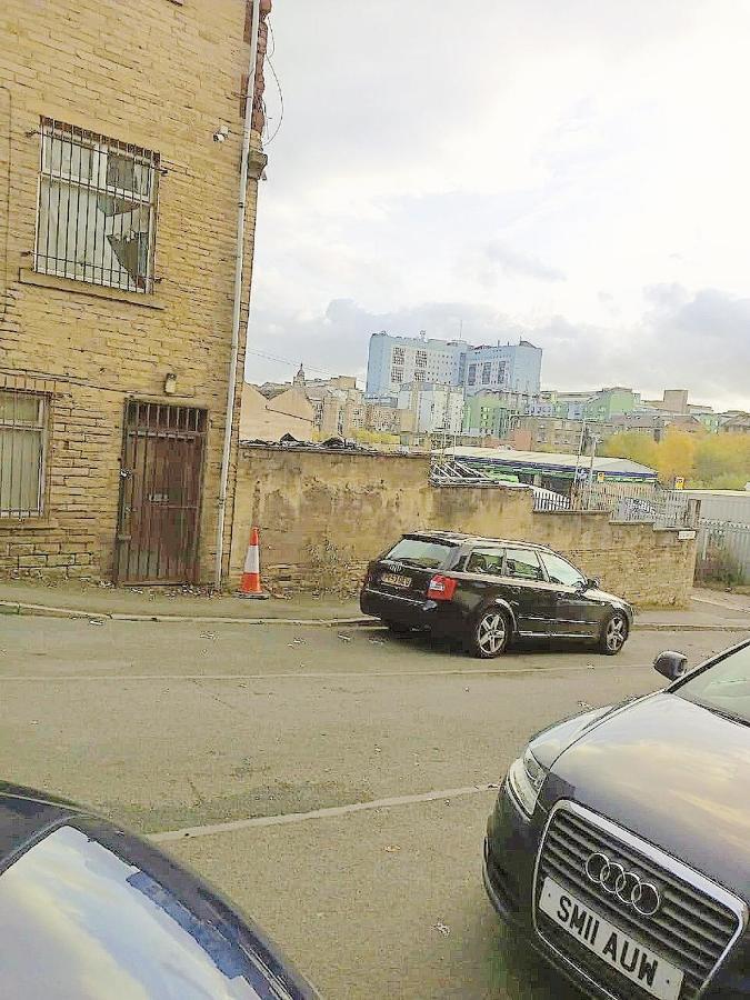 Double Room Close To Bradford University And City Centre Екстер'єр фото