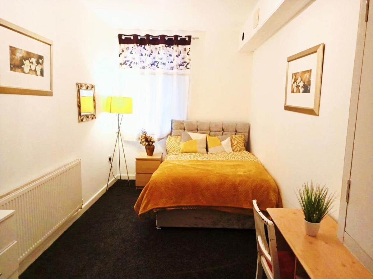 Double Room Close To Bradford University And City Centre Екстер'єр фото