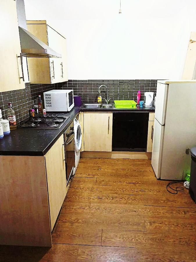 Double Room Close To Bradford University And City Centre Екстер'єр фото